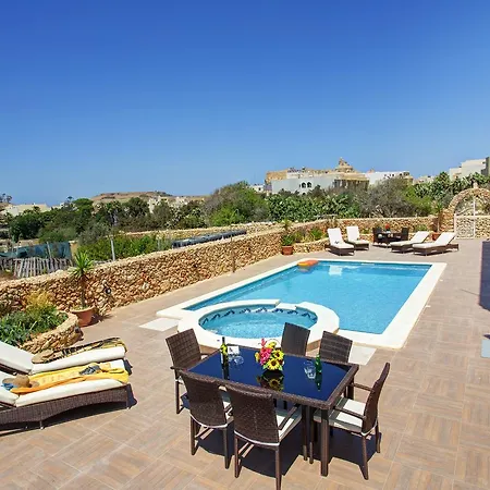 Country Views Bed and Breakfast 3*