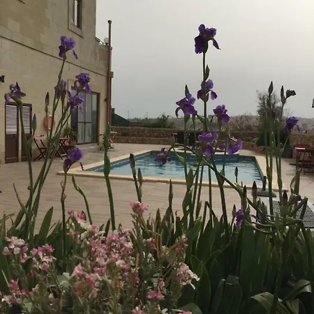 Country Views Bed & Breakfast