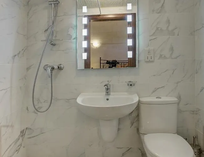 Country Views 3* Victoria