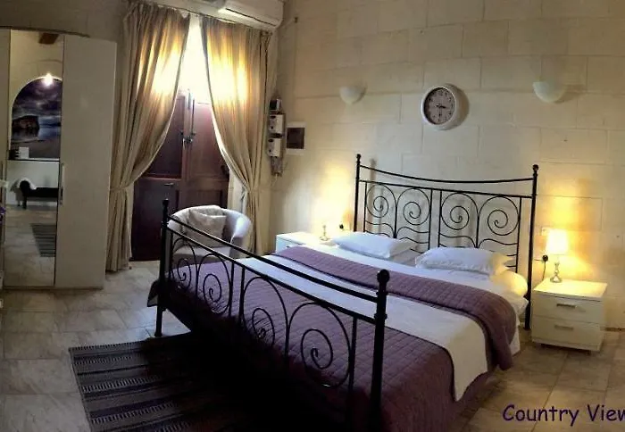 Country Views Bed & Breakfast Victoria